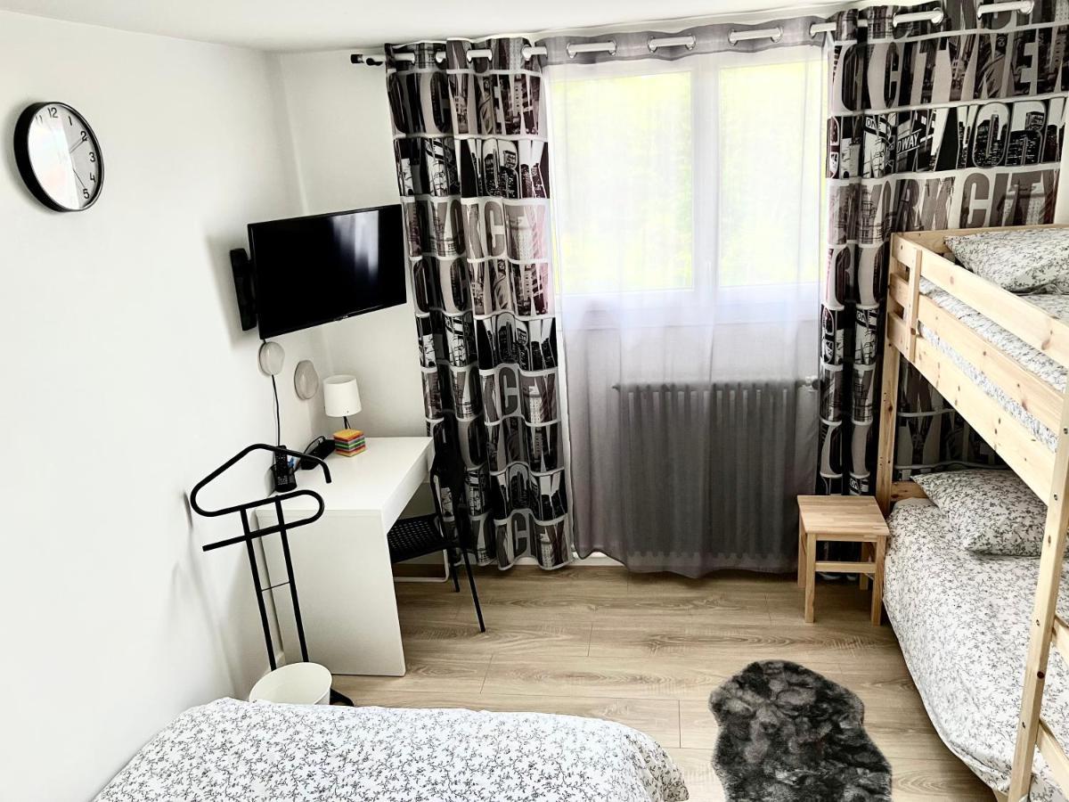 Logement Entier Proche Disneyland Montry Esterno foto